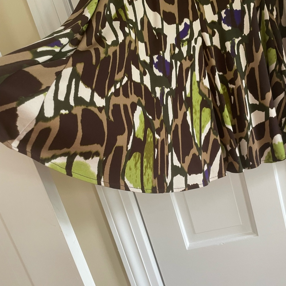 Vintage East 5th Camouflage Pattern Skirt in Size M. - Picture 3 of 8